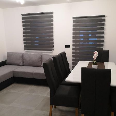 Apartamento App Aleksa 6168 Catez ob Savi Exterior foto