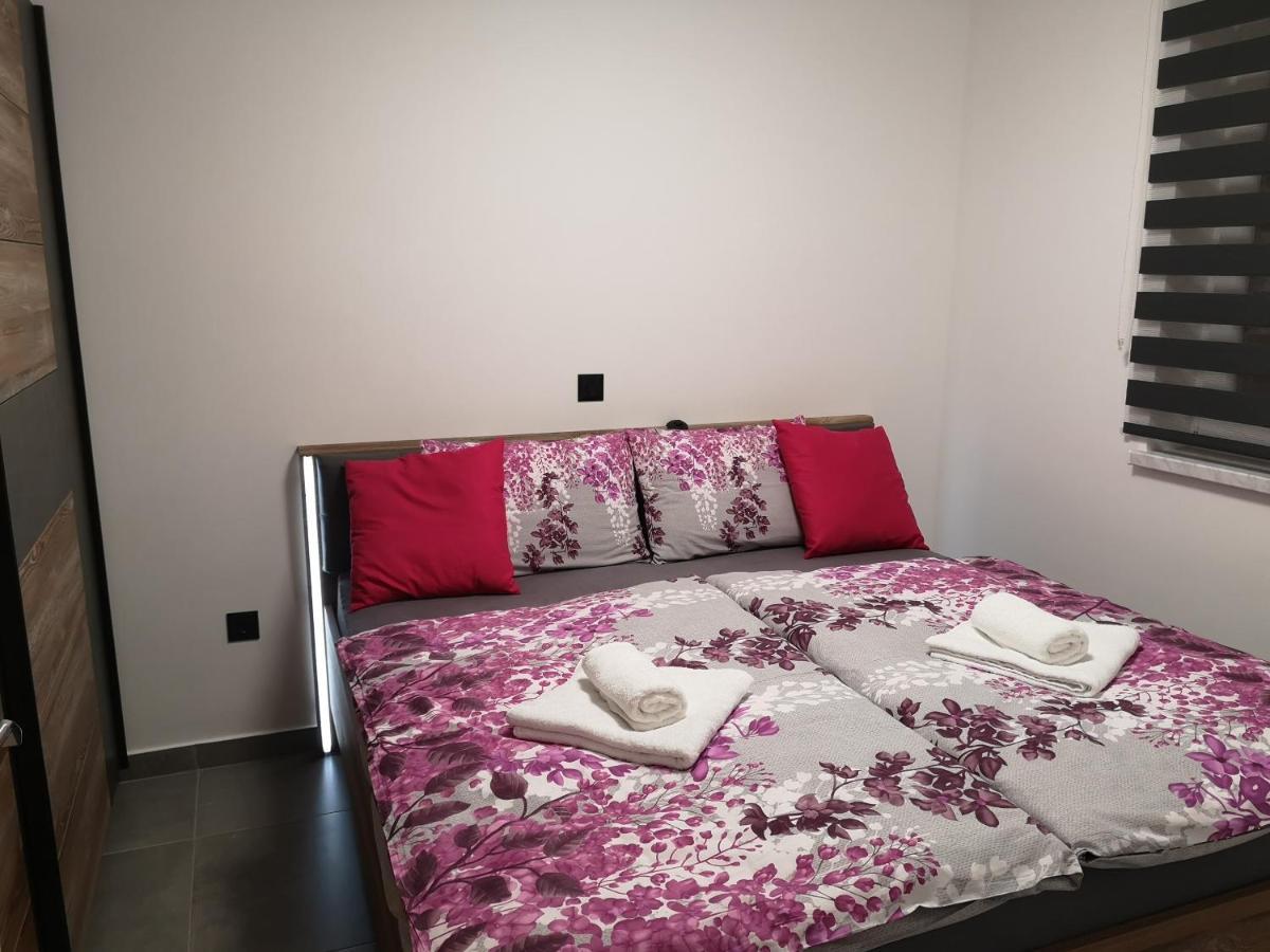 Apartamento App Aleksa 6168 Catez ob Savi Exterior foto