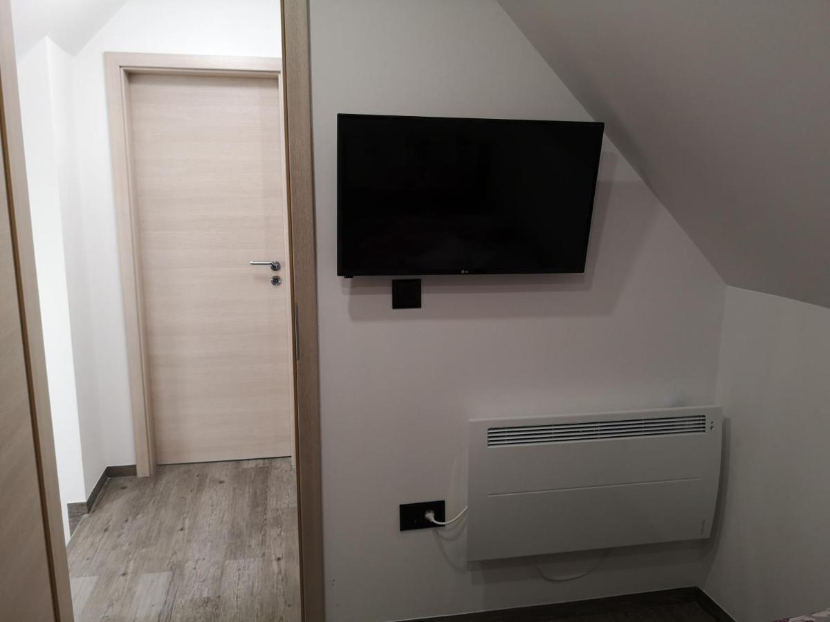 Apartamento App Aleksa 6168 Catez ob Savi Exterior foto