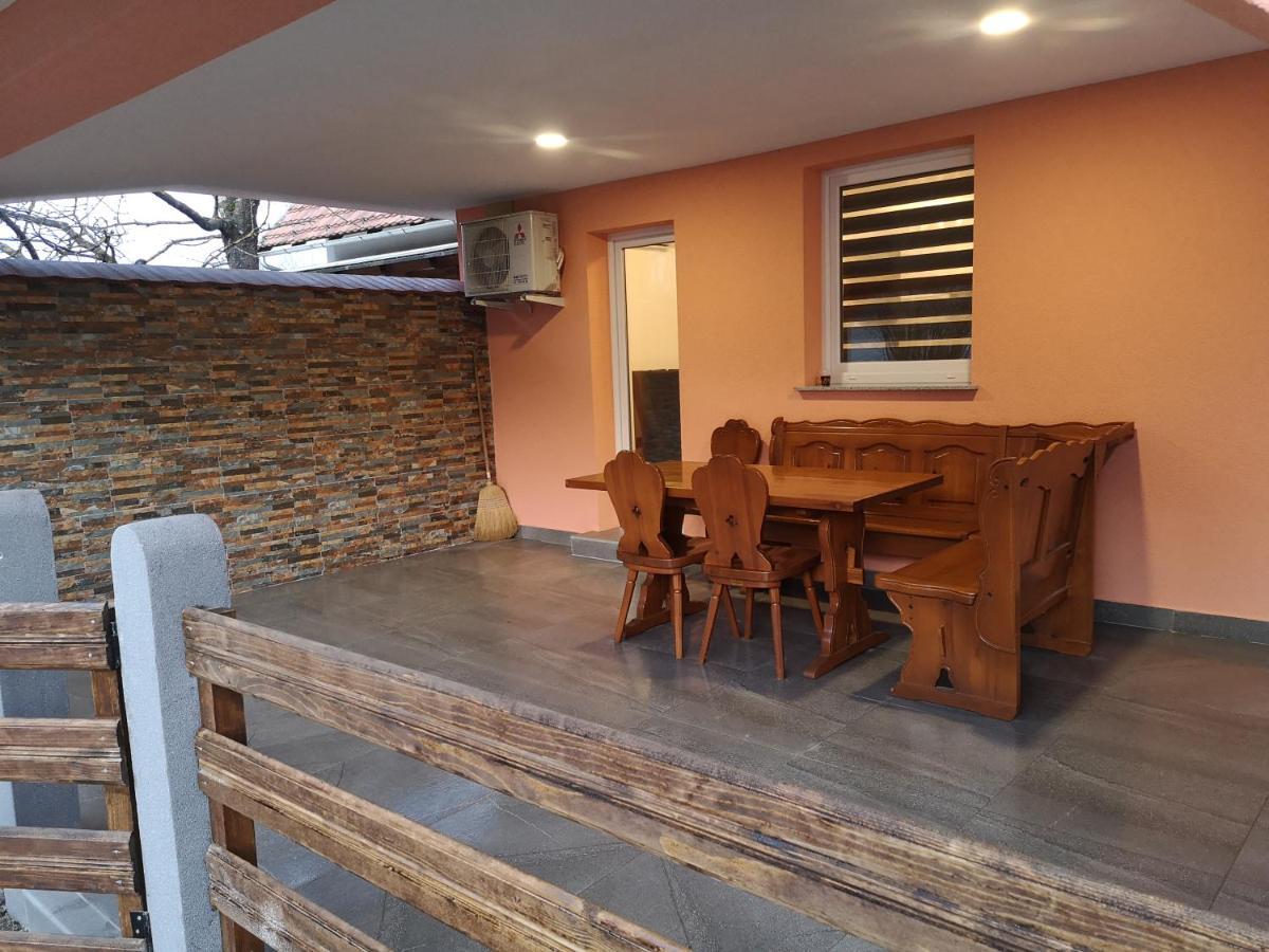 Apartamento App Aleksa 6168 Catez ob Savi Exterior foto